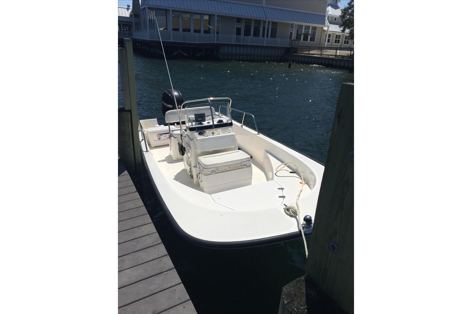 Boston Whaler's 17.5 feet in Belmar