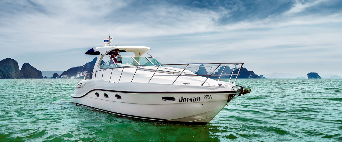 Discover Phuket surroundings on this Sport Cruisers 36 Oryx boat
