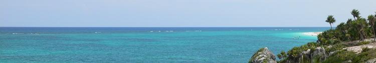 Sailing in La Paz on a Boat Rental from Sailo